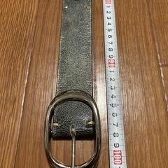 スタッズ付きブラックベルト の画像