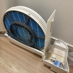 空気清浄機 シャープ KC-J50-W ホワイト系 の画像