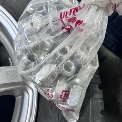 スタットレスタイヤの画像