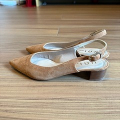 パンプス　一度使用　スペイン製の画像