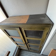 昭和レトロ　アンティーク棚の画像