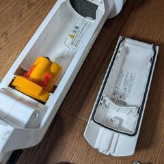 コードレス掃除機　アイリスオーヤマ  2018年製の画像