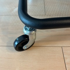 IKEA ワゴン　大　ブラック　フタ付きの画像