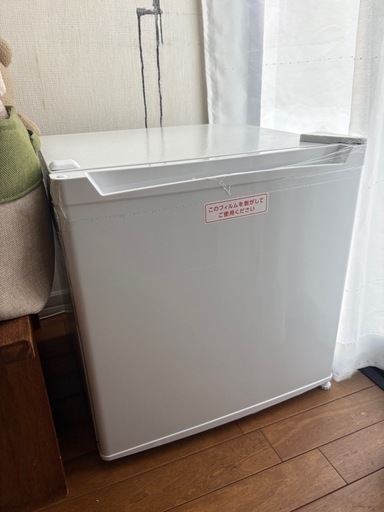 未使用　保証書あり　アイリスオーヤマ　小型冷蔵庫