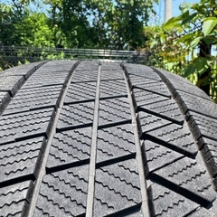【スタッドレスタイヤ 】BLIZZAK VRX3 235/50R18 97Qの画像