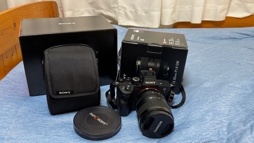 SONY a7ivとGM 35mm f1.4レンズ付き