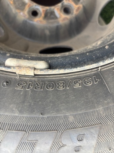 スタッドレスタイヤ　 ４本ＢS  195/80R/15