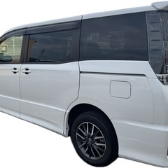 トヨタ・ヴォクシー　H26年式ZS 7人乗り‼️の画像
