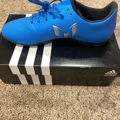 アディダス　ＭＥＳＳＩ１６．３ＴＦ　フットサルシューズの画像