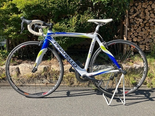 PINARELLO FP QUATTRO Di2モビスターカラーです。 