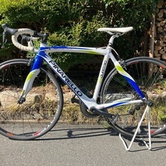 PINARELLO FP QUATTRO Di2モビスターカラーです。 の画像