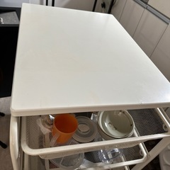 イケヤ  スチール収納ラック　引き出し式の画像