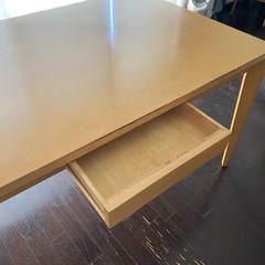 ダイニングテーブル(引き出し付き)の画像