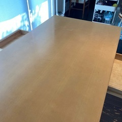 ダイニングテーブル(引き出し付き)の画像