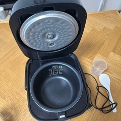 アイリスオーヤマ　3合炊き炊飯器　RC-MA30-Bの画像