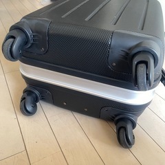 スーツケース　旅行鞄　60ｘ35ｘ24ｃｍの画像