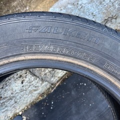 割れがあるタイヤ【155/65-14】の画像