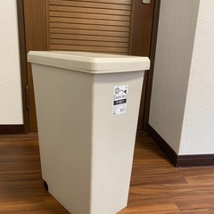 ゴミ箱 30L スライド式 蓋付きの画像