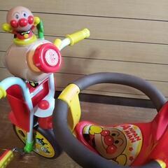 アンパンマン三輪車の画像