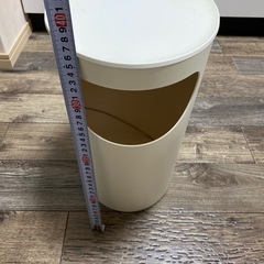 ゴミ箱の画像