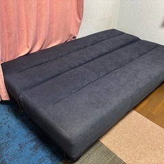 ソファーベッド　青の画像