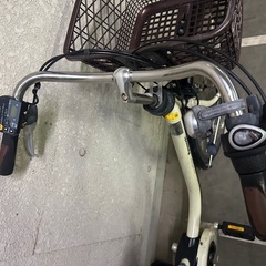 東京23区配達無料🌈新基準 Panasonic パナソニック ビビDX 8.9Ah リチウム 電動自転車中古　1882の画像