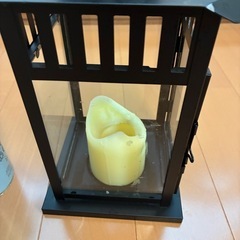IKEAのランタンとキャンドルのセットの画像