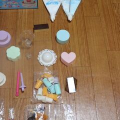★おもちゃ★EPOCH エポック社★ホイップる フラワースイーツパーティーDX★未使用パーツ多数 取説あり★女子玩具 パティシエ かわいい スイーツ アクセサリー★の画像