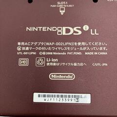 186000 現状品 Nintendo 任天堂 ニンテンドーDS DSi DSiLL TWL-001/UTL-001  ブラック・レッド 2点まとめ売り [1000027757955]の画像