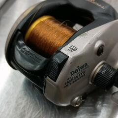 0906-273 ダイワベイトリール　DAIWA TRIFORCE-X 153iの画像