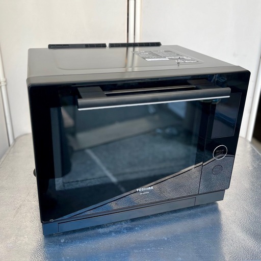 《売約済》【武蔵小山店】　配送可！[メル]  TOSHIBA 東芝 過熱水蒸気 石窯ドーム ER-VD7000 グランブラック スチームオーブンレンジ オーブンレンジ 電子レンジ オーブン スチームレンジ コンベクションレンジ ヘルツフリー レンジ 高火力 2段調理 グリルレンジ microwave oven steam oven microwave er-vd7000 reheat bake grill 家電 調理家電