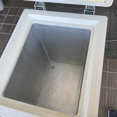 【地域限定無料配送】★ハイアール★上開き式冷凍庫 66L (JF-NC66A) 省エネ！ 静音設計！ 2012年製　の画像