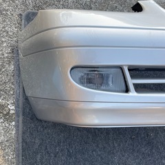 メルセデスベンツslk230コンプレッサー　　前バンパーの画像