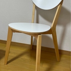 Ikea イスの画像