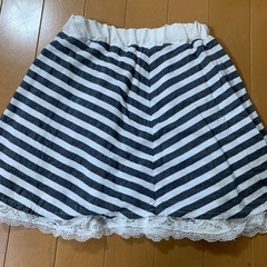 女の子　130cm 冬用ズボン、リバーシブルスカートの画像