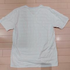 CalvinKleinのメンズTシャツの画像
