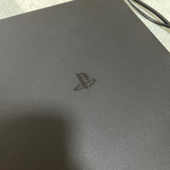 プレステ4とコントローラーの画像