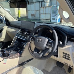 新車！ トヨタ ランドクルーザー300系の画像