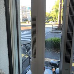 リサイクルショップどりーむ鹿大前店　No.1913　タワーファン　スリーアップ　白色　2017年製の画像