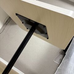 小さいダイニングテーブル　ホワイトの画像