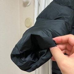 ブラックダウンジャケットの画像