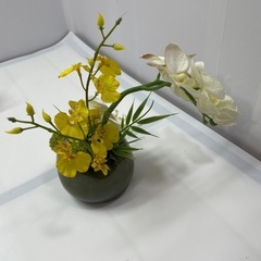 ランの造花　中古品の画像