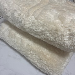 新品ラグの画像