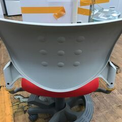 リサイクルショップどりーむ鹿大前店　No.2620　デスクチェア　赤　の画像