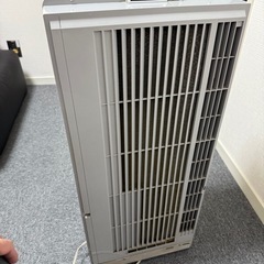 【受け渡し者決定】窓用エアコンCORONA2013年製リモコンなし、本体のみの画像