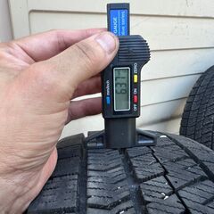 175/65R15 バリ山スタッドレス ブリザック VRX2 ２本の画像