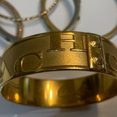 coach バングル　ブレスレットゴールド　太めの画像