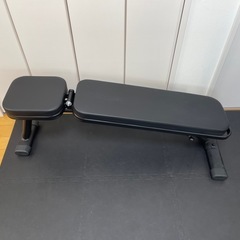 筋トレ用具セット(ダンベル、ベンチ、懸垂バー)の画像
