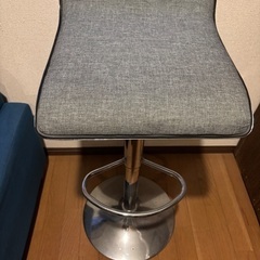 カウンターチェアの画像