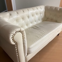 合皮2人がけソファーの画像
